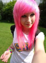 scene Myspace girl pink hair